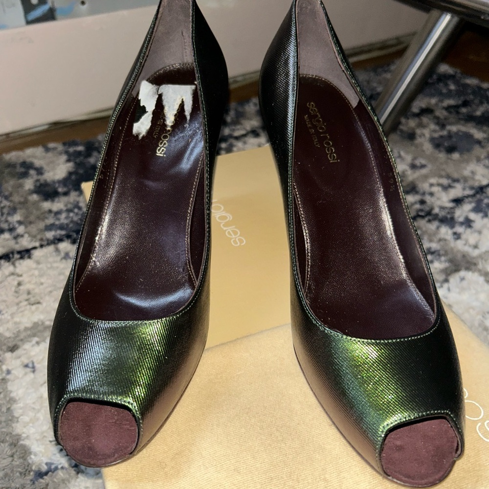 New in box! Sergio Rossi Green Peep-Toe Pumps new